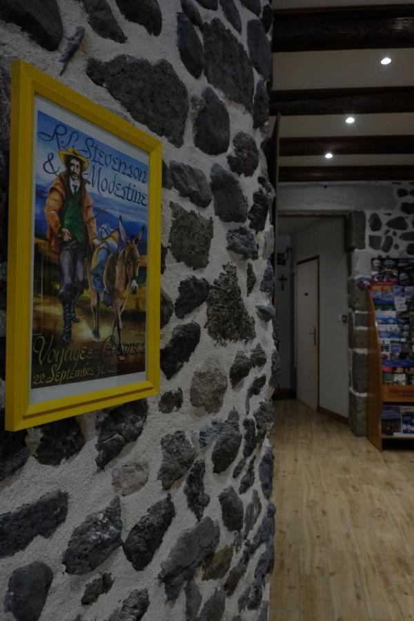 Le Bilboquet Hotel Le Puy-en-Velay Екстериор снимка